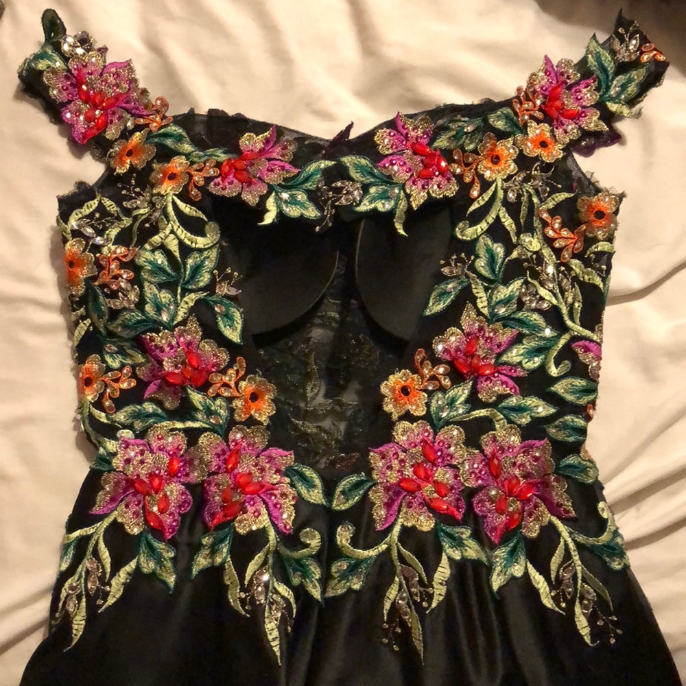 Prom Dress - Picture 7 of 8